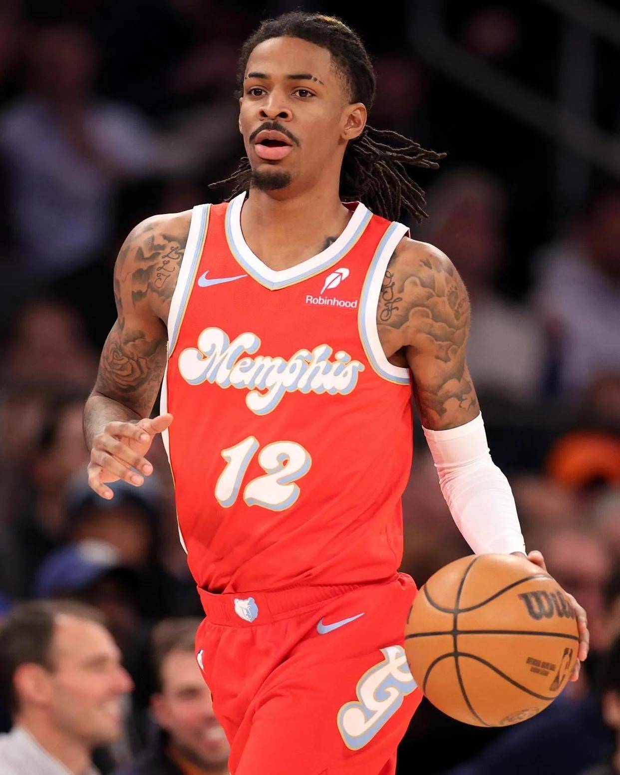 冲刺阶段马赛篮板制胜——全明星赛节点到来；震撼外界；更衣室氛围转暖的简单介绍-爱游戏