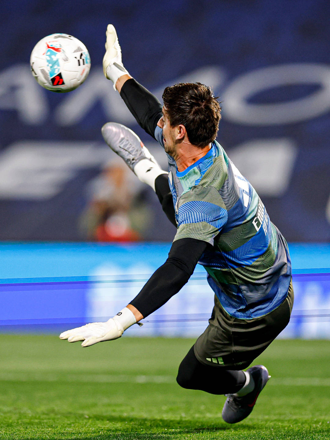 转会期体能课后,皇家马德里复出首秀备战欧冠,目标明确,训练强度明显提升的简单介绍-爱游戏体育