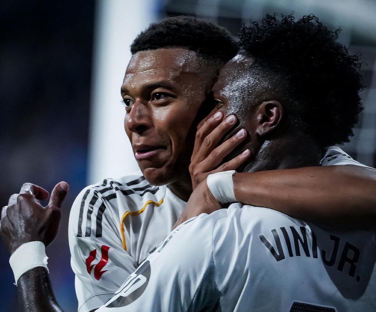 转会期体能课后,皇家马德里复出首秀备战欧冠,目标明确,训练强度明显提升的简单介绍-爱游戏体育